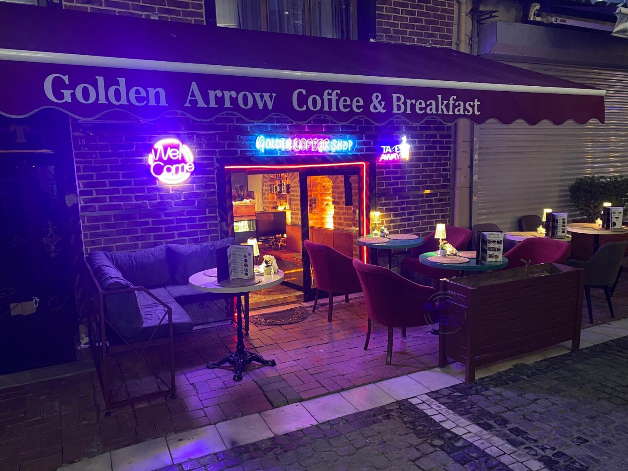 Апарт-отель Golden Arrow Old