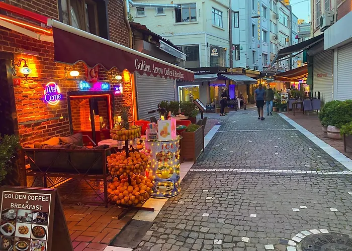 Golden Arrow Old City Hotel